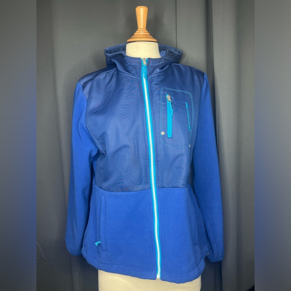 Women’s Free Country Size L zipper‎ jacket.